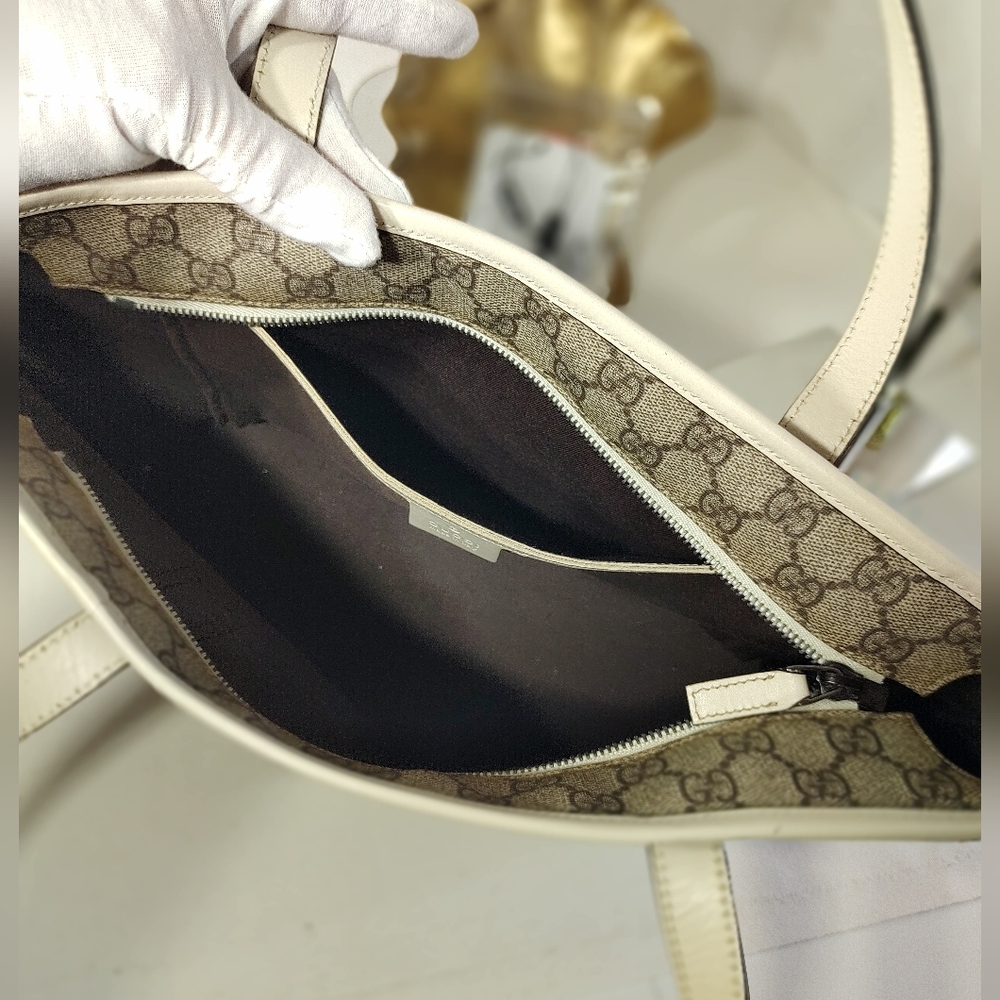 GUCCI GG Supreme Coated Canvas Tote - Picture 12 of 16